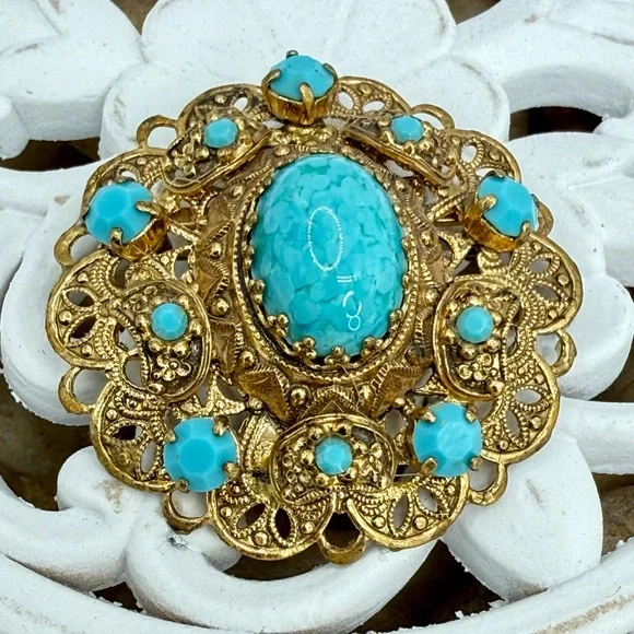 Vintage West Germany Turquoise Blue Czech Glass Filigree Gold Tone Brooch  1950s - Picture 3 of 11